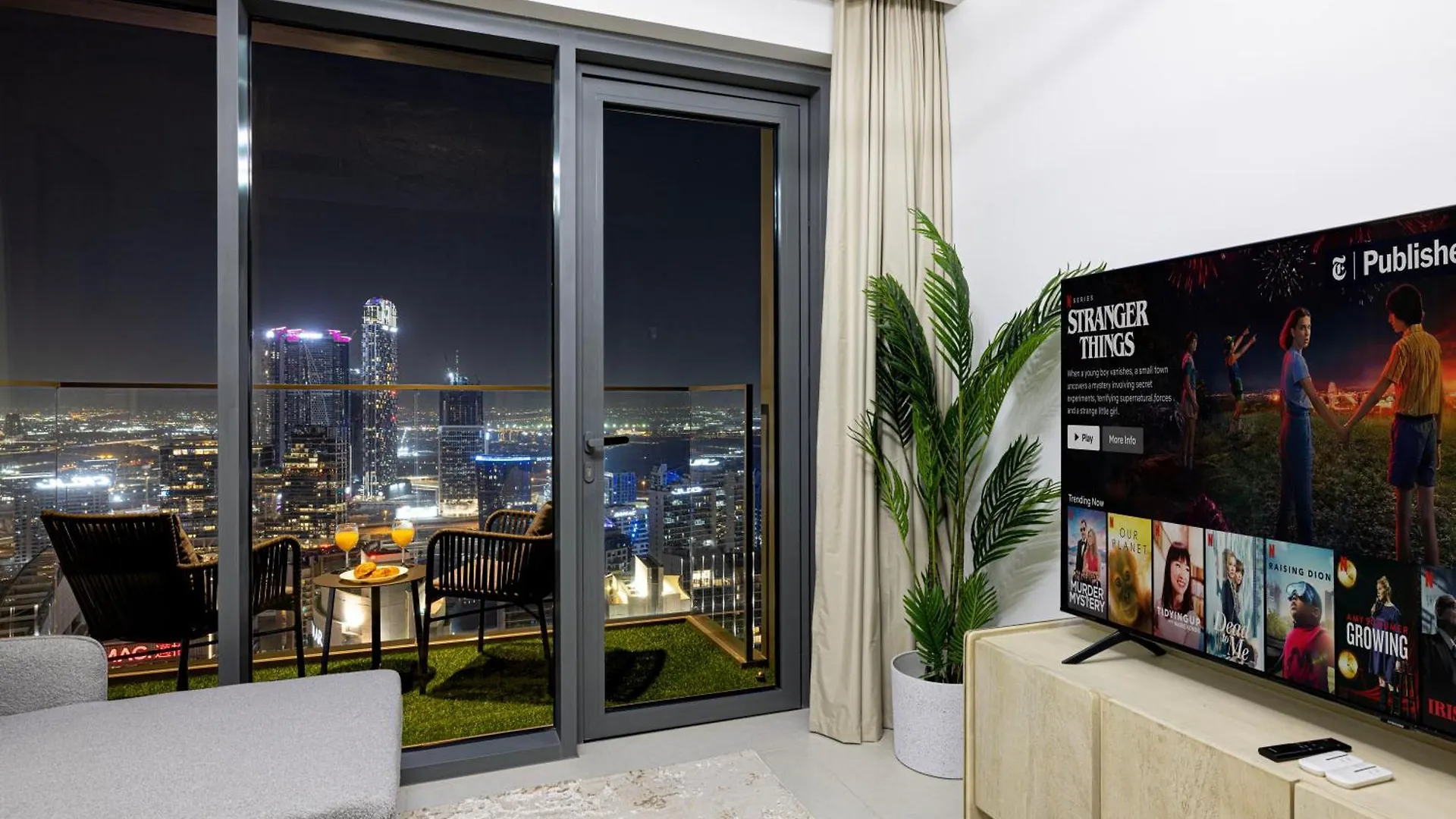 Smartstay At Burj Royale - Full Burj Khalifa View - Brand New Luxury Apartments Dubai