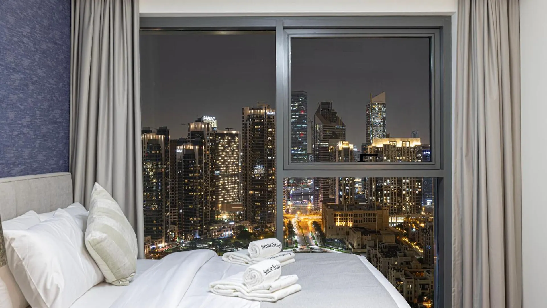 Smartstay At Burj Royale - Full Burj Khalifa View - Brand New Luxury Apartments Dubai United Arab Emirates