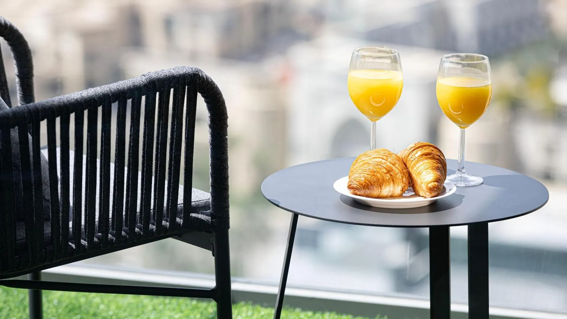 Smartstay At Burj Royale - Full Burj Khalifa View - Brand New Luxury Apartments Dubai